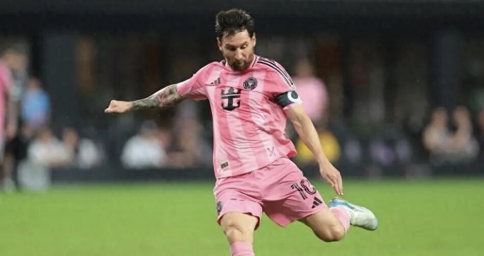 Bốn siêu phẩm, lộ bệnh phụ thuộc Messi   
